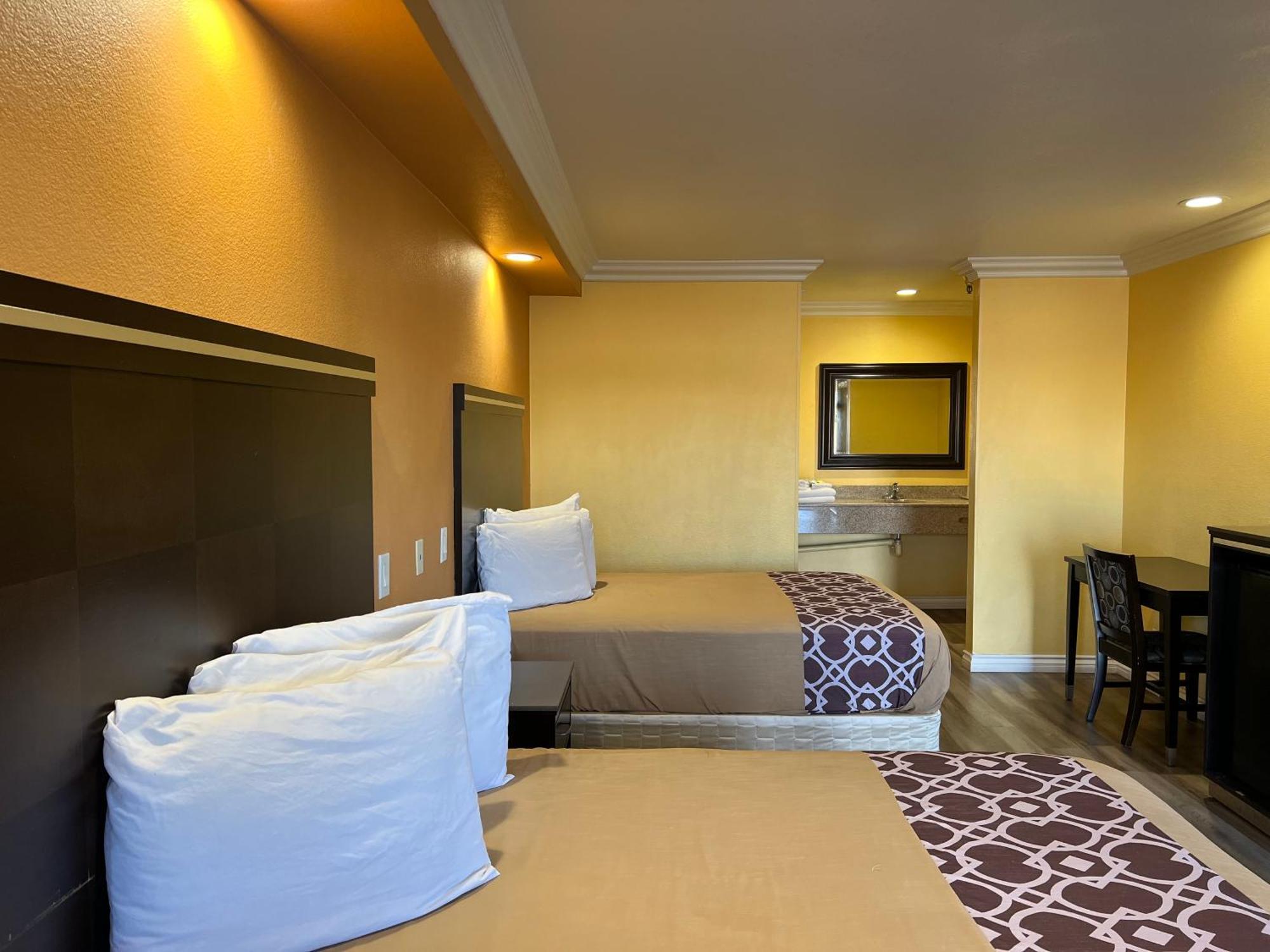 Industry Inn & Suites La Puente Eksteriør bilde