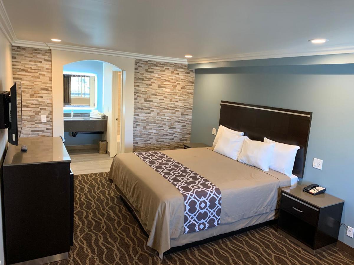 Industry Inn & Suites La Puente Eksteriør bilde